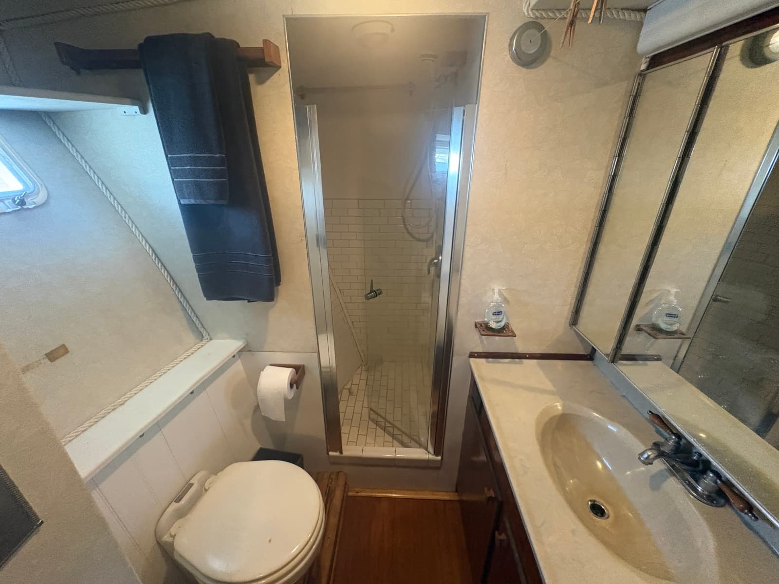 1973 Hatteras 53 Convertible - Photo 57