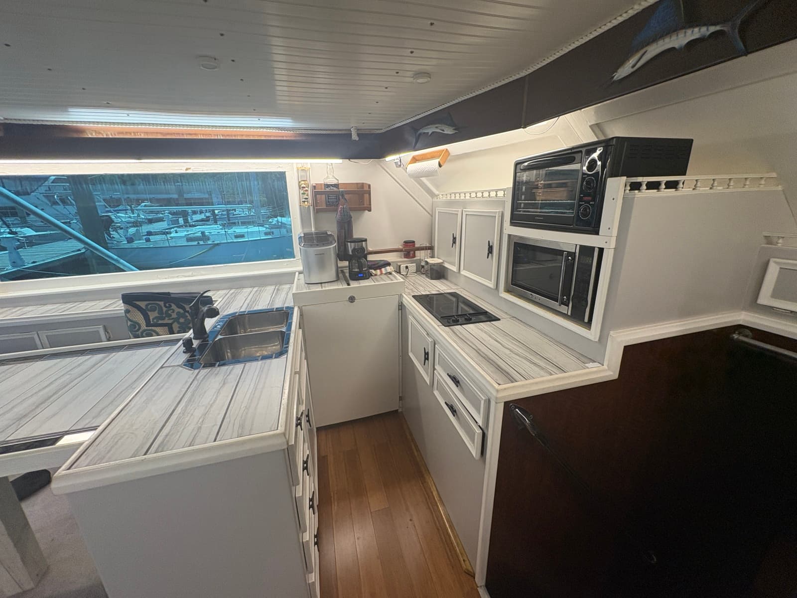 1973 Hatteras 53 Convertible - Photo 25