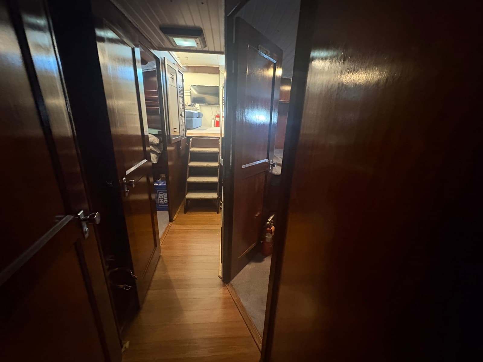 1973 Hatteras 53 Convertible - Photo 28