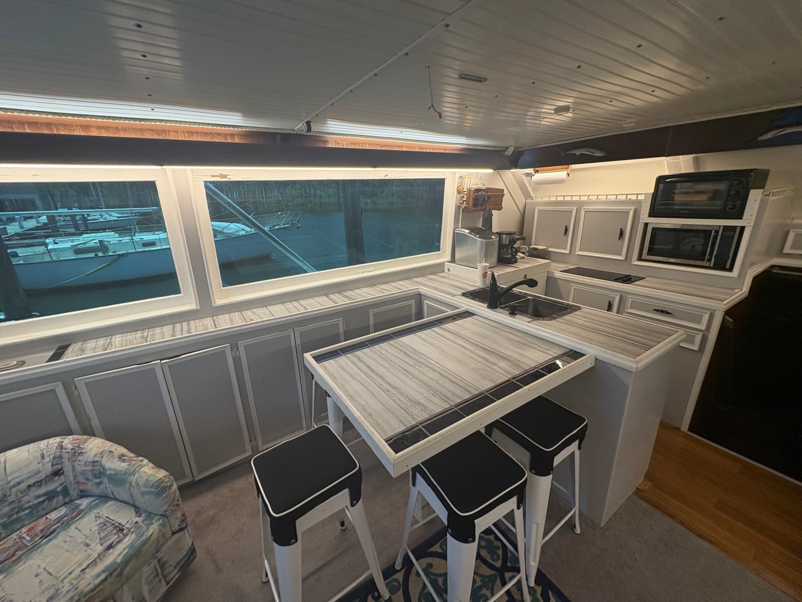 1973 Hatteras 53 Convertible - Photo 16