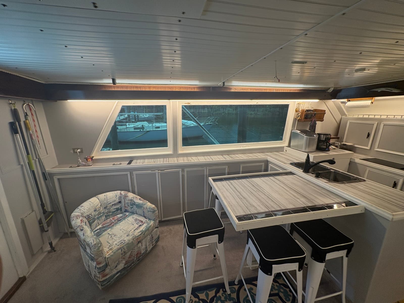 1973 Hatteras 53 Convertible - Photo 19