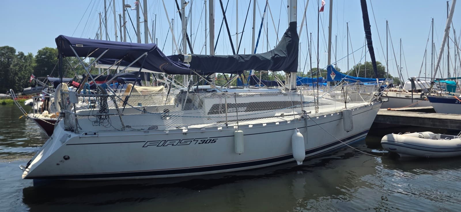 1985 Beneteau First 305 - Photo 2