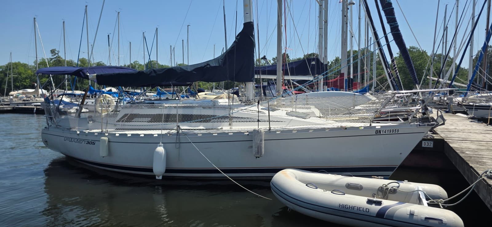 1985 Beneteau First 305 - Photo 1