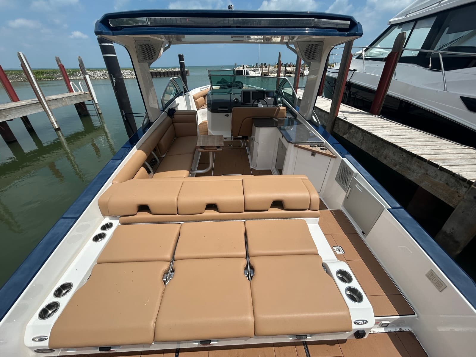 2021 Aviara AV32 - Photo 25
