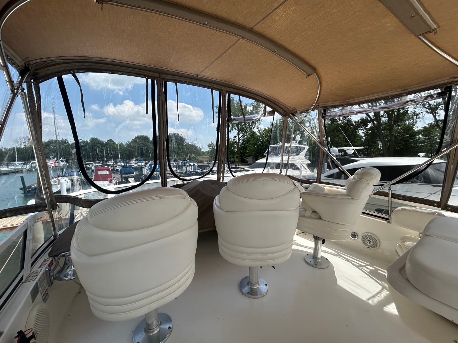 1999 Sea Ray 400 Sedan bridge - Photo 8