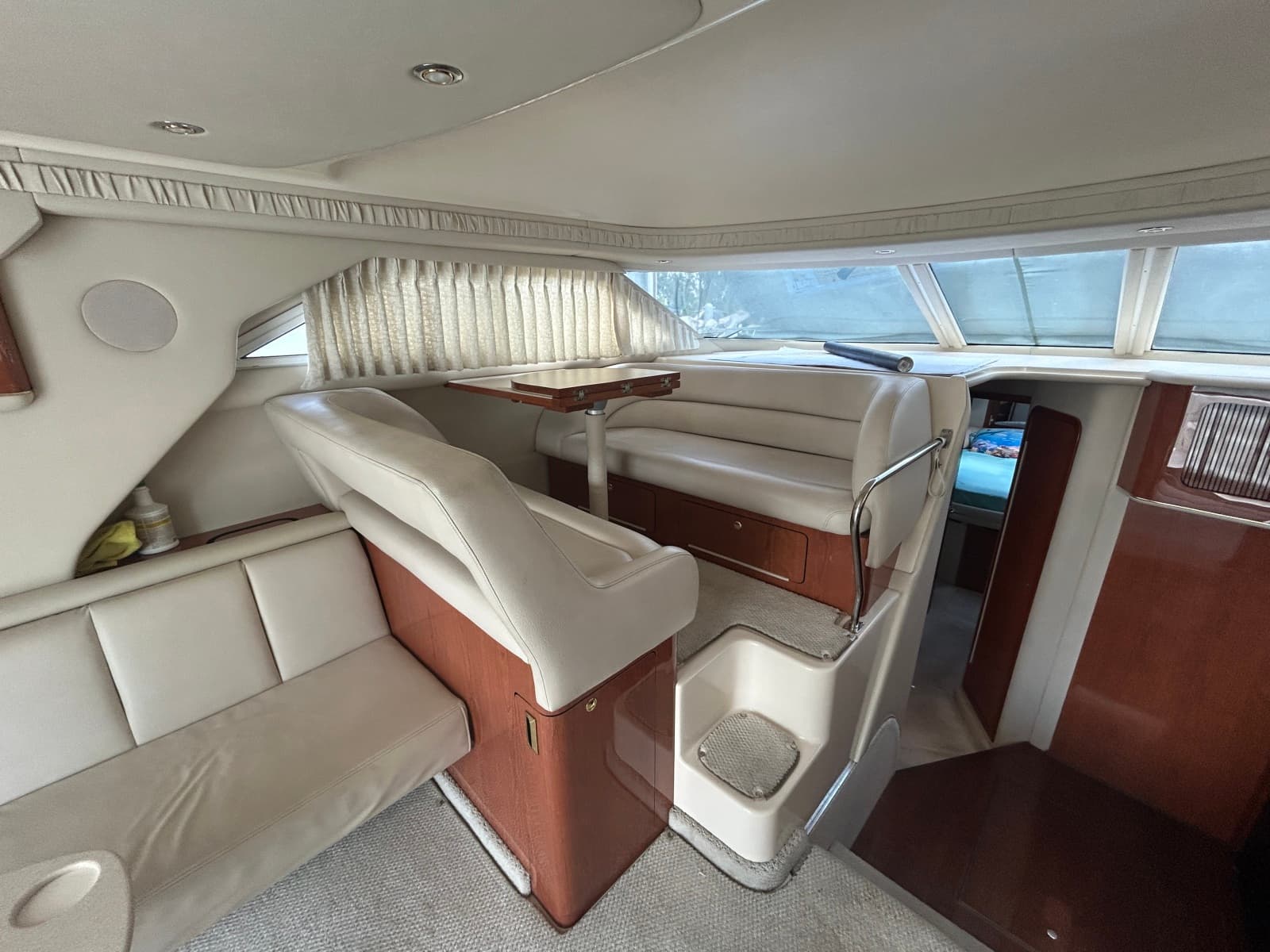 1999 Sea Ray 400 Sedan bridge - Photo 19
