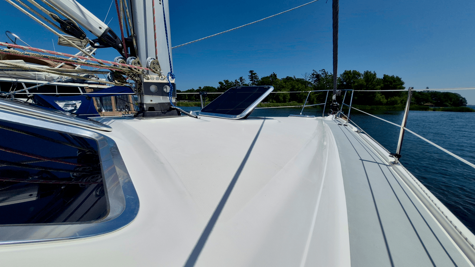 2006 Hunter 41 Deck Salon - Photo 15