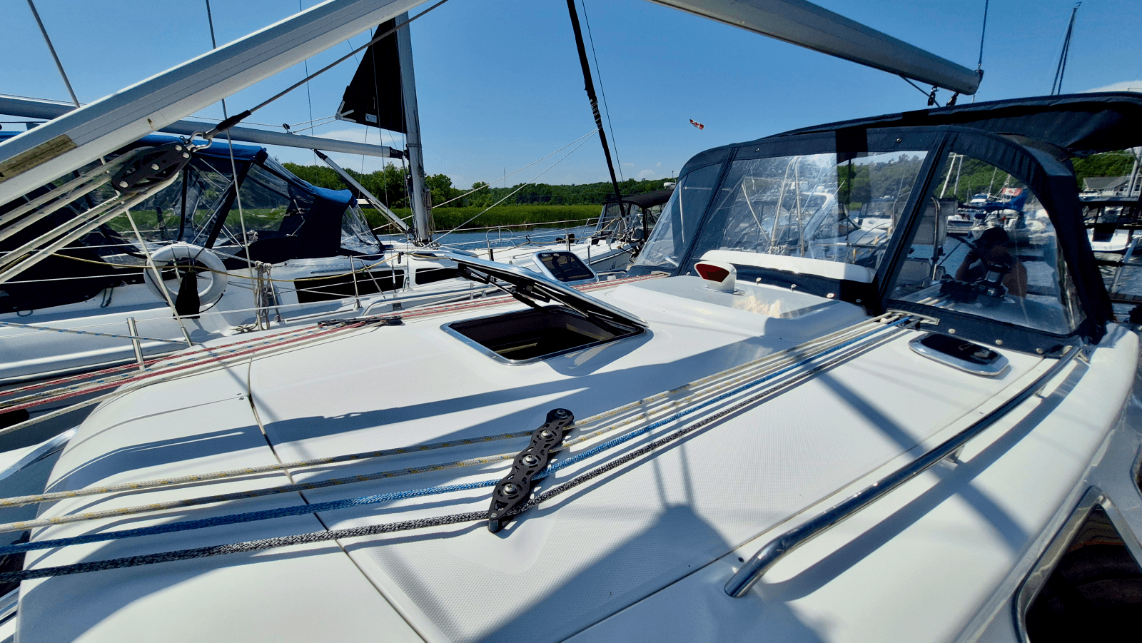 2006 Hunter 41 Deck Salon - Photo 20