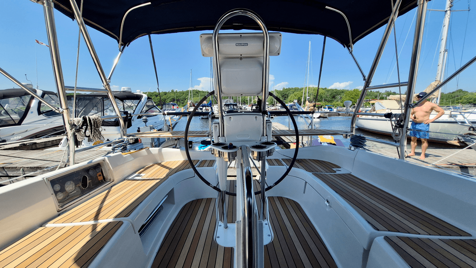 2006 Hunter 41 Deck Salon - Photo 22