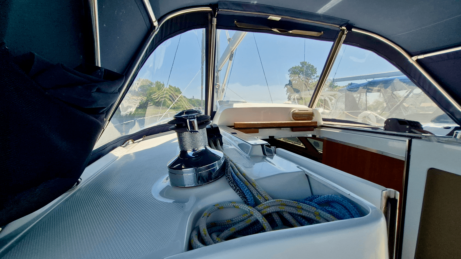 2006 Hunter 41 Deck Salon - Photo 32