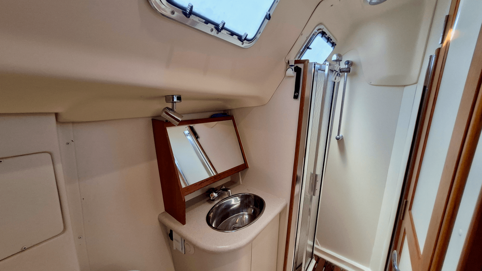 2006 Hunter 41 Deck Salon - Photo 47