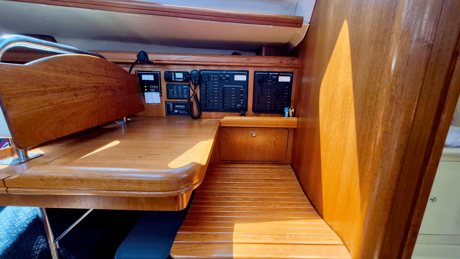 2006 Hunter 41 Deck Salon - Photo 50