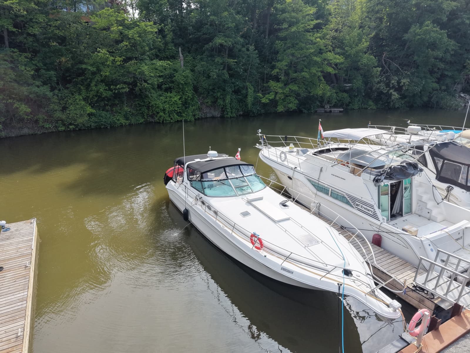 1998 Sea Ray 400 Express - Photo 3