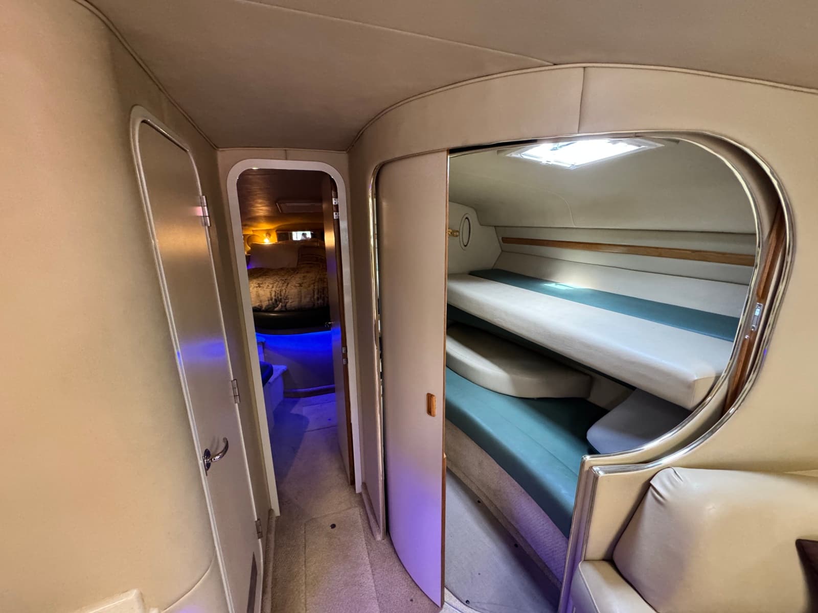 1998 Sea Ray 400 Express - Photo 38