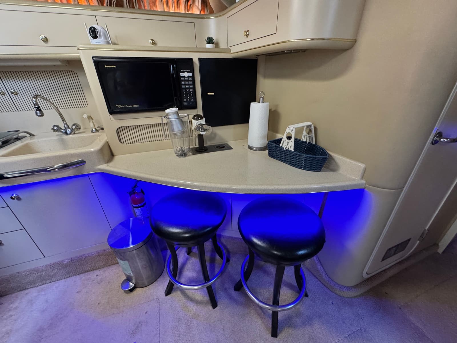 1998 Sea Ray 400 Express - Photo 49