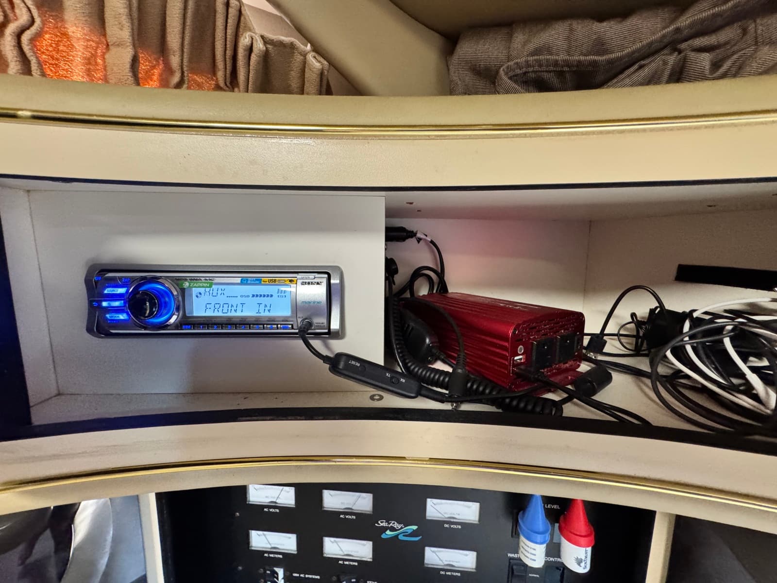 1998 Sea Ray 400 Express - Photo 54