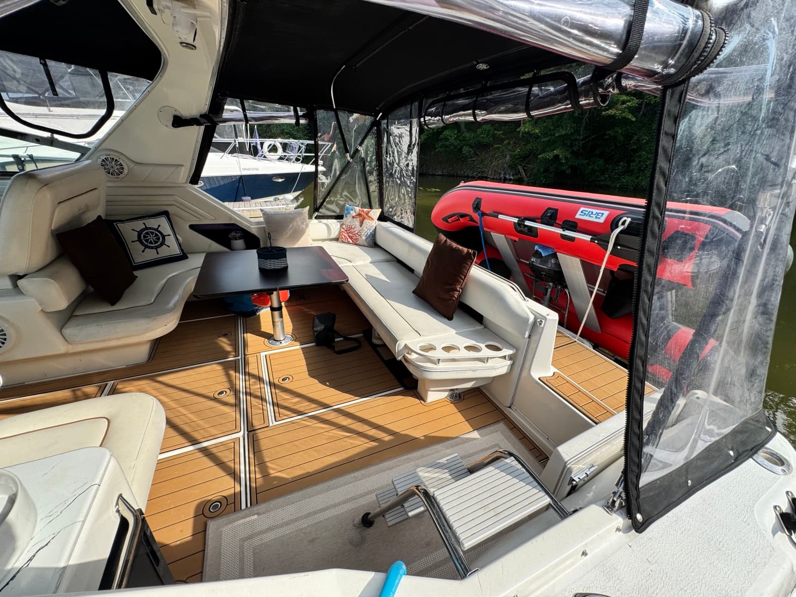 1998 Sea Ray 400 Express - Photo 11