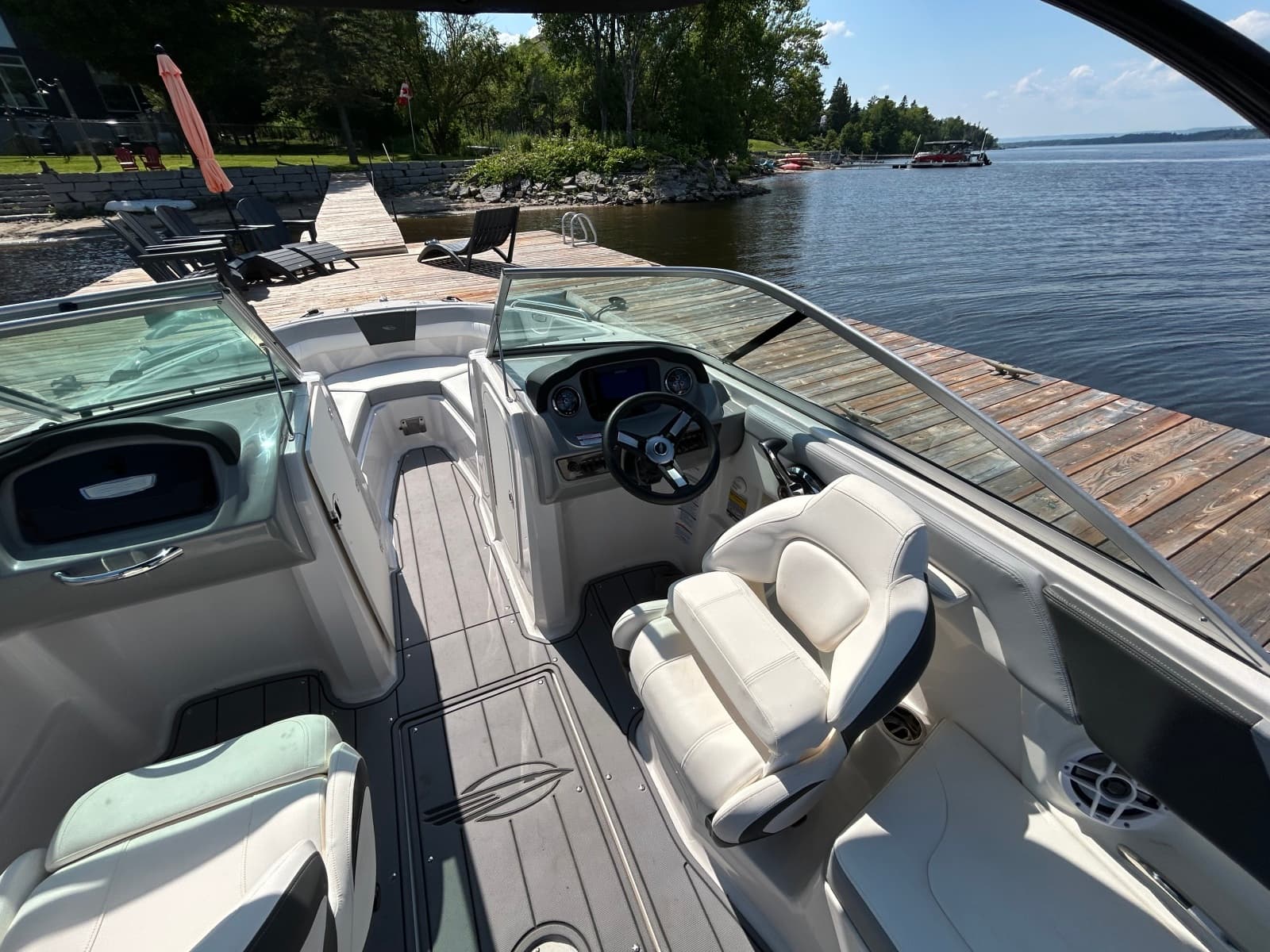 2023 Chaparral 23 SSI - Photo 7