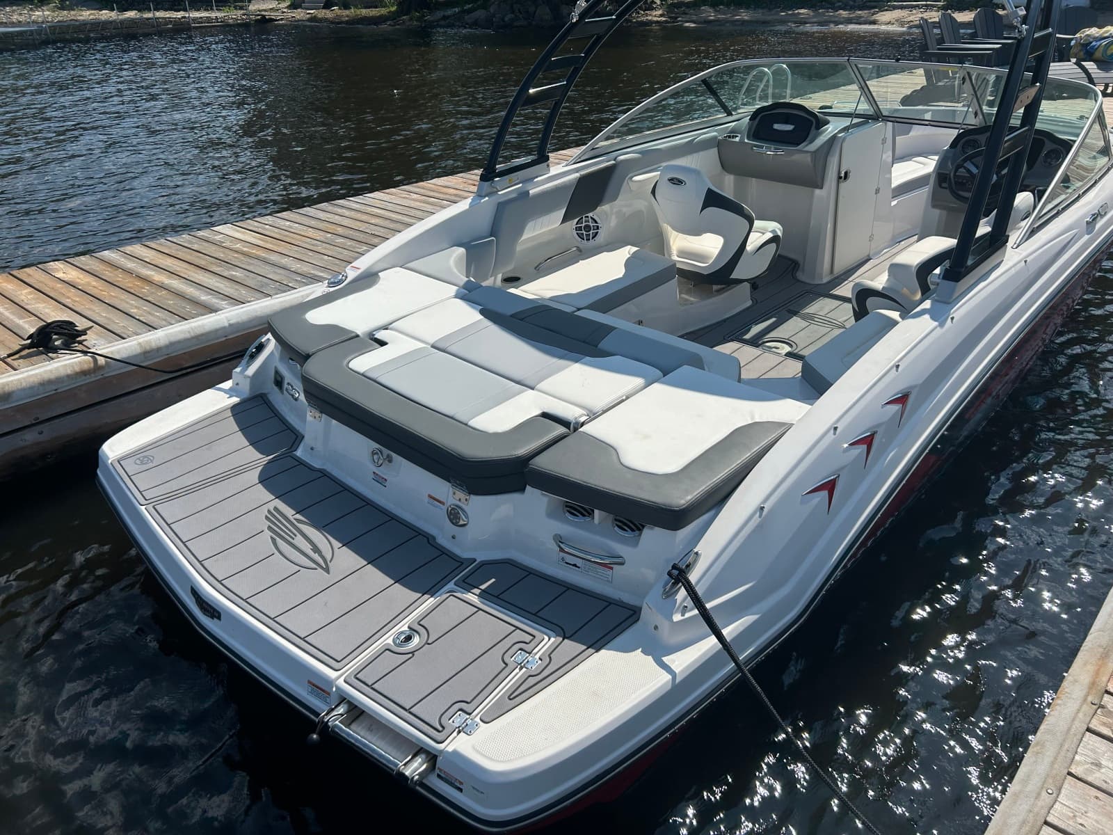 2023 Chaparral 23 SSI - Photo 4