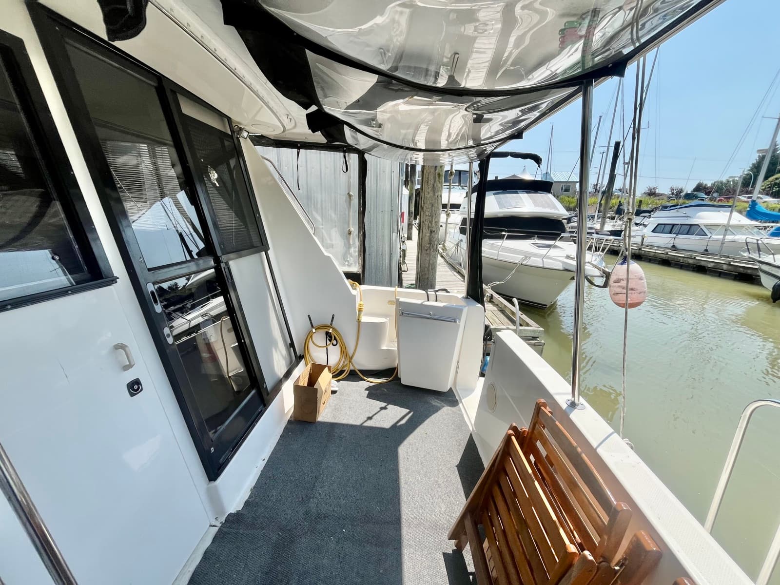1996 Bayliner 3988 - Photo 10