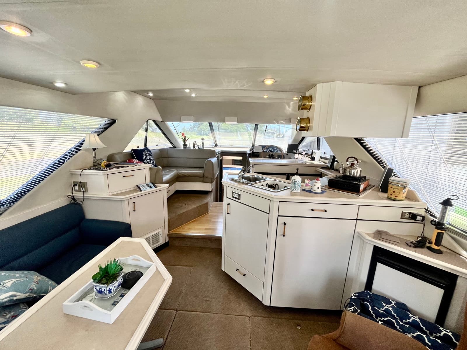 1996 Bayliner 3988 - Photo 20