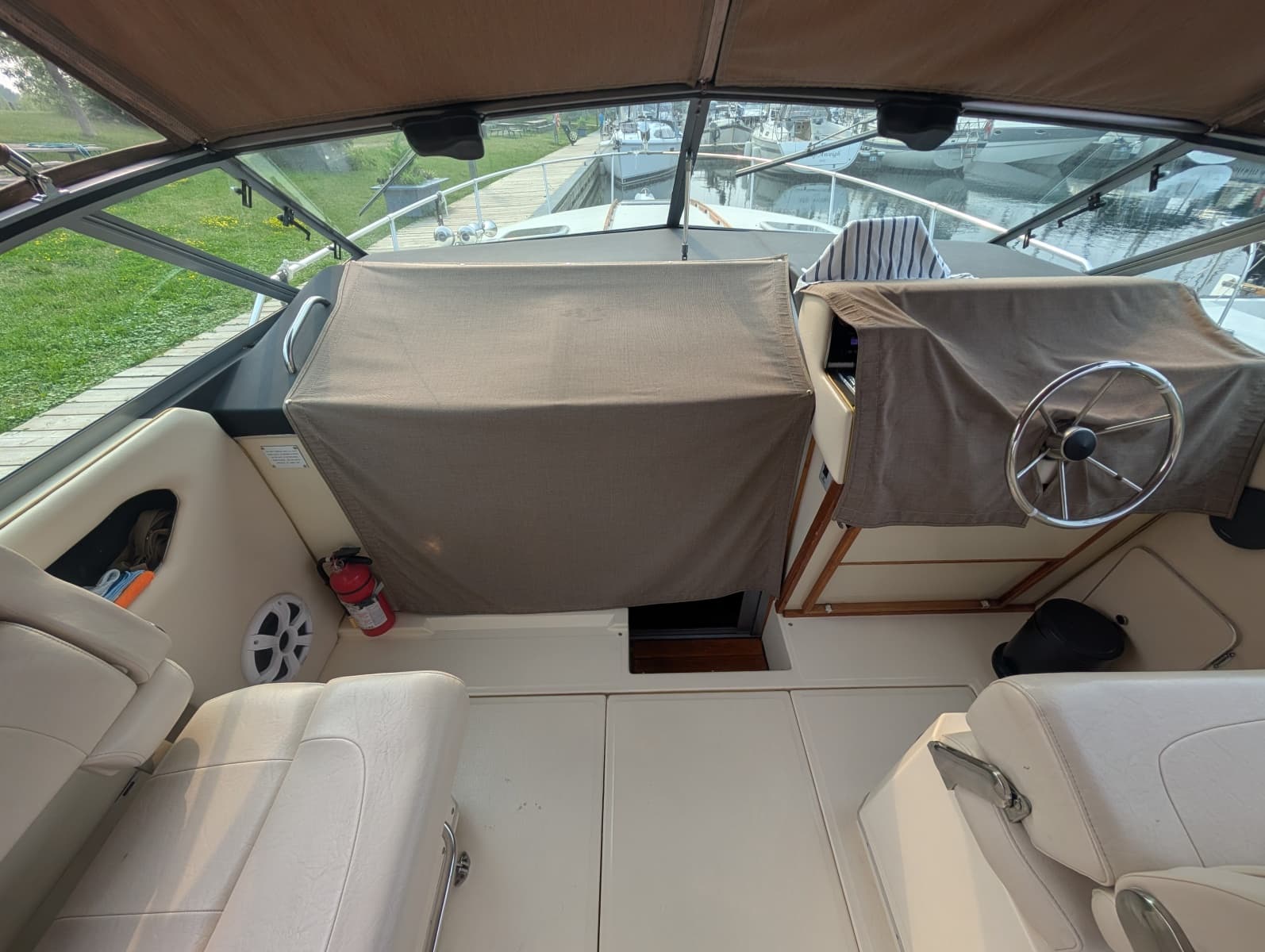 1986 Sea Ray 300 Weekender - Photo 15