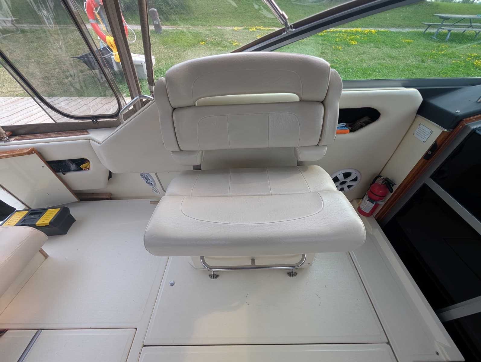 1986 Sea Ray 300 Weekender - Photo 14