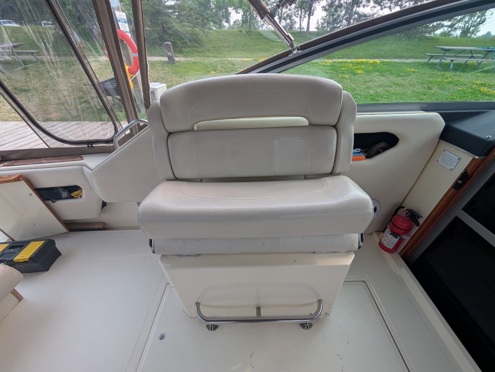 1986 Sea Ray 300 Weekender - Photo 13
