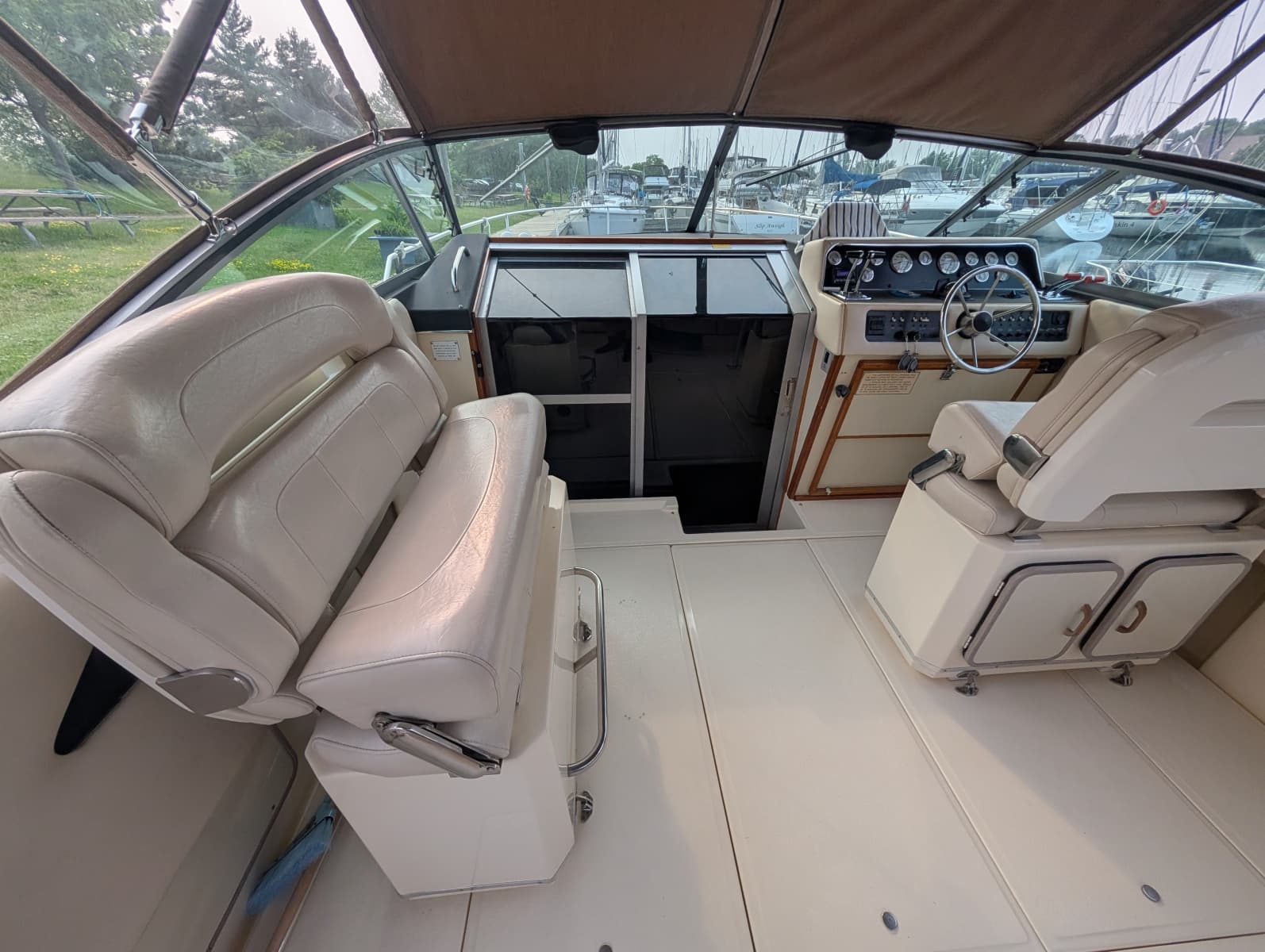 1986 Sea Ray 300 Weekender - Photo 12