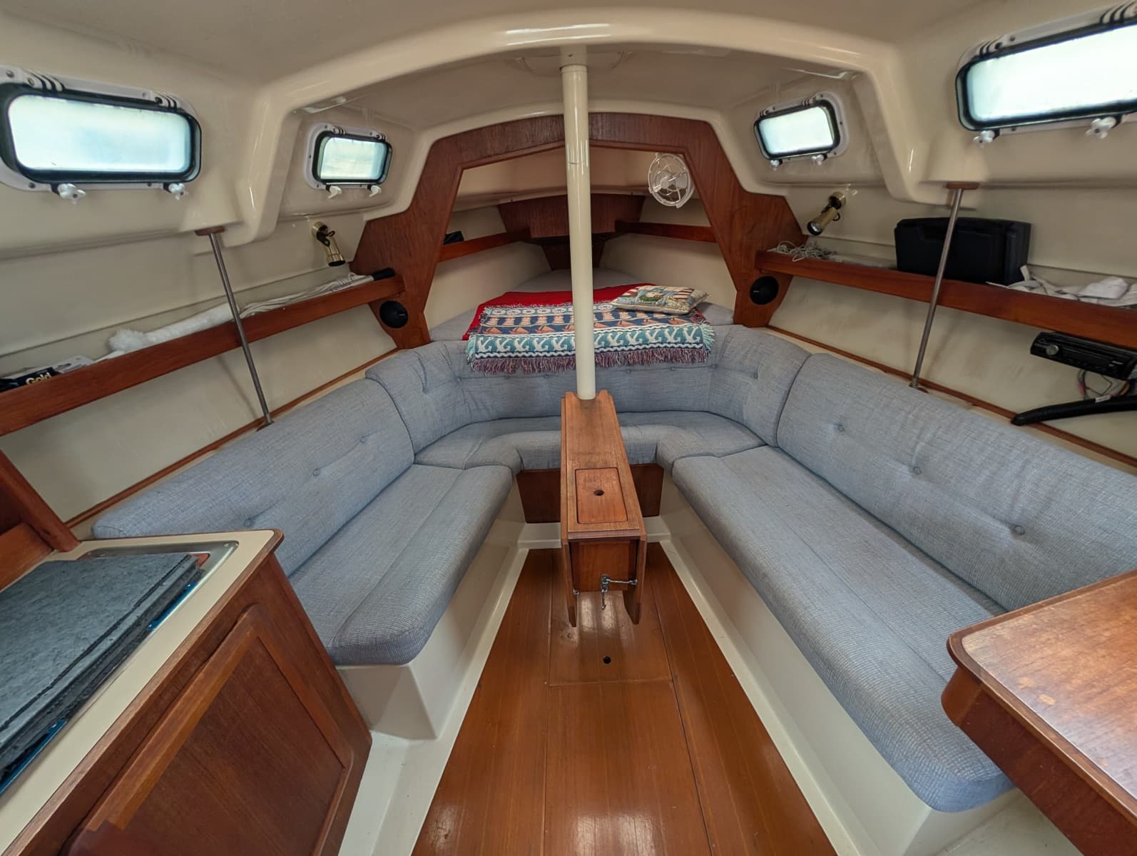 1990 Hunter 28 - Photo 22