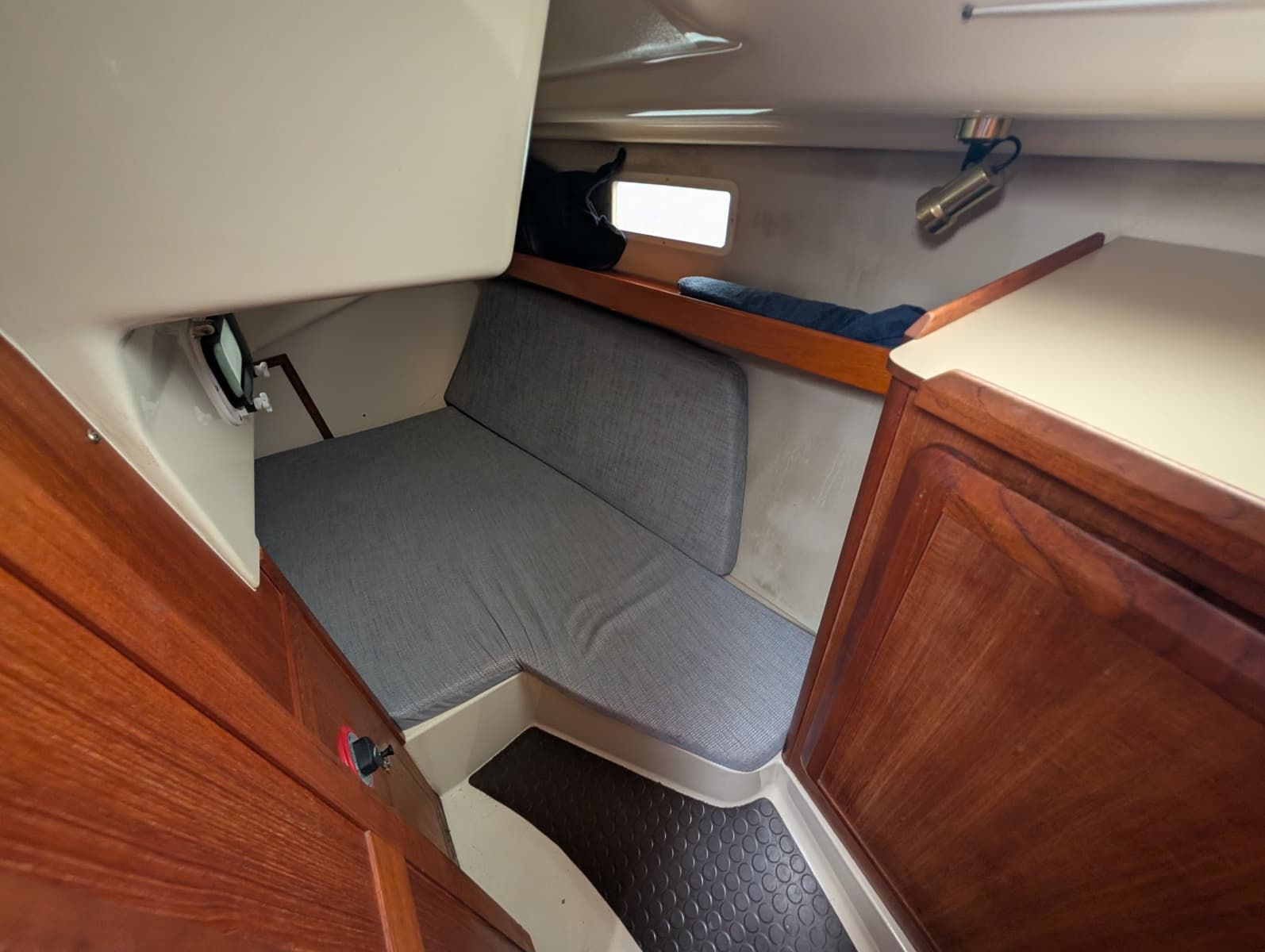 1990 Hunter 28 - Photo 33