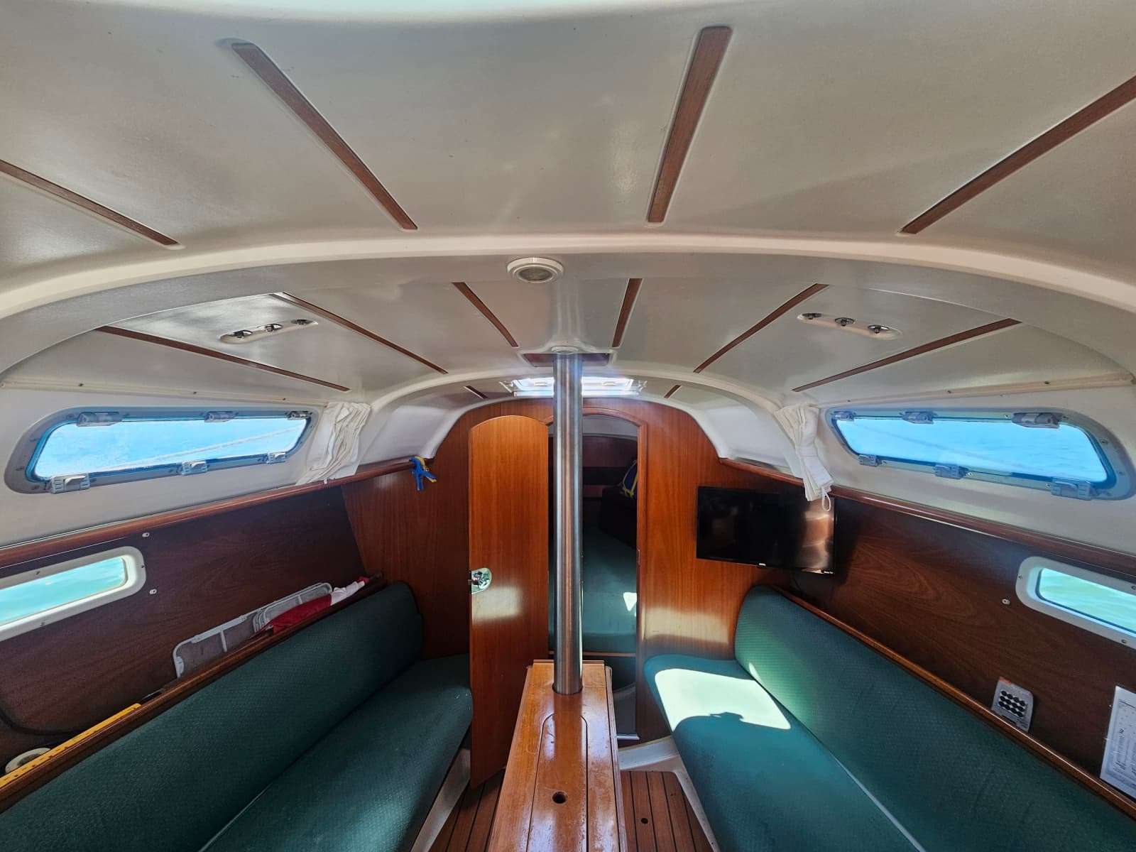 2003 Beneteau 311 - Photo 13