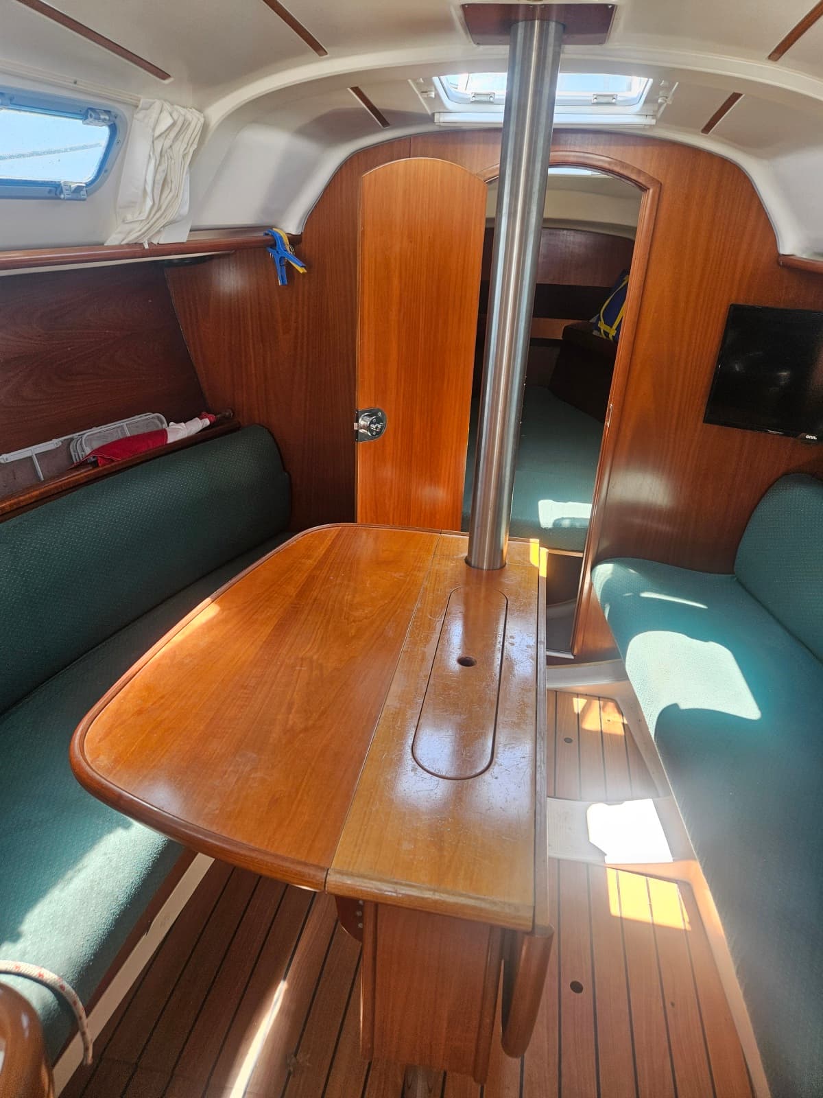 2003 Beneteau 311 - Photo 15