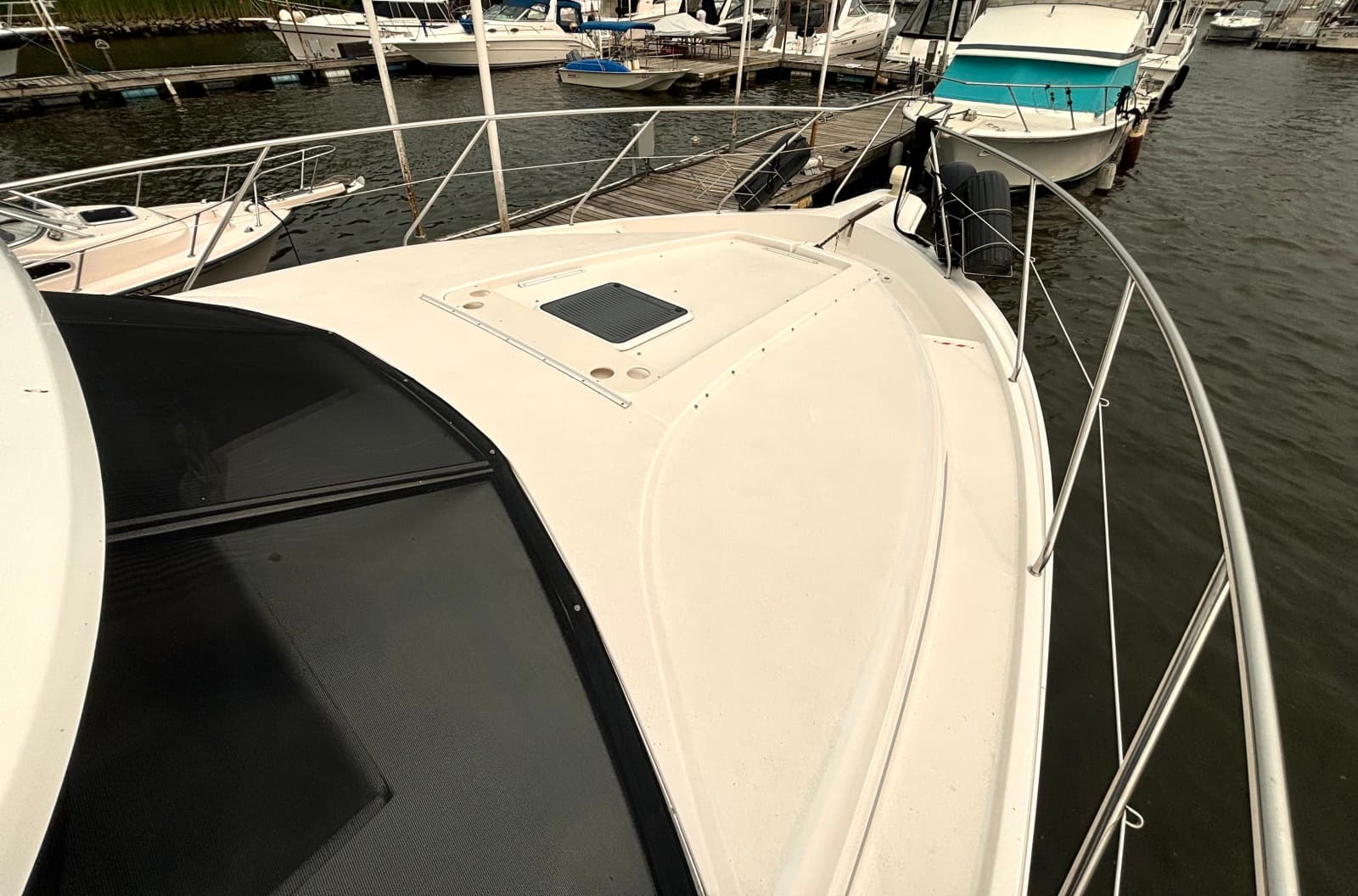 2000 Silverton 422 Motor Yacht - Photo 11