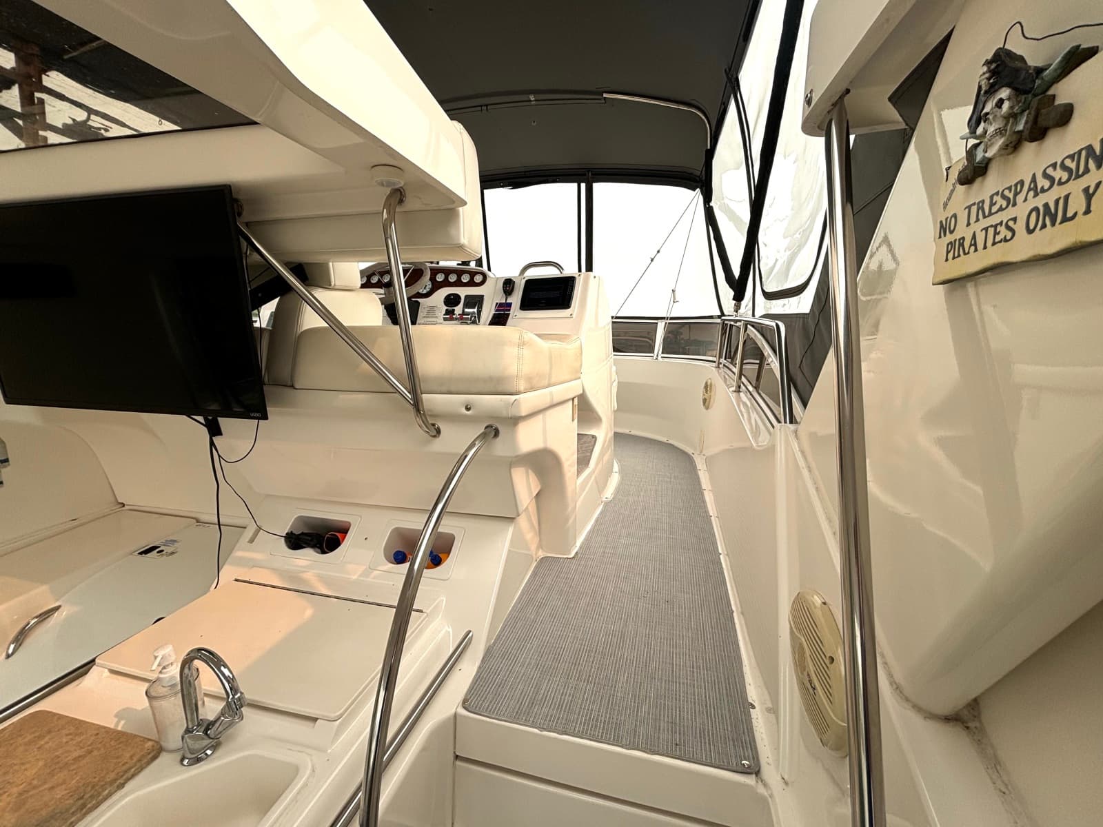 2000 Silverton 422 Motor Yacht - Photo 19