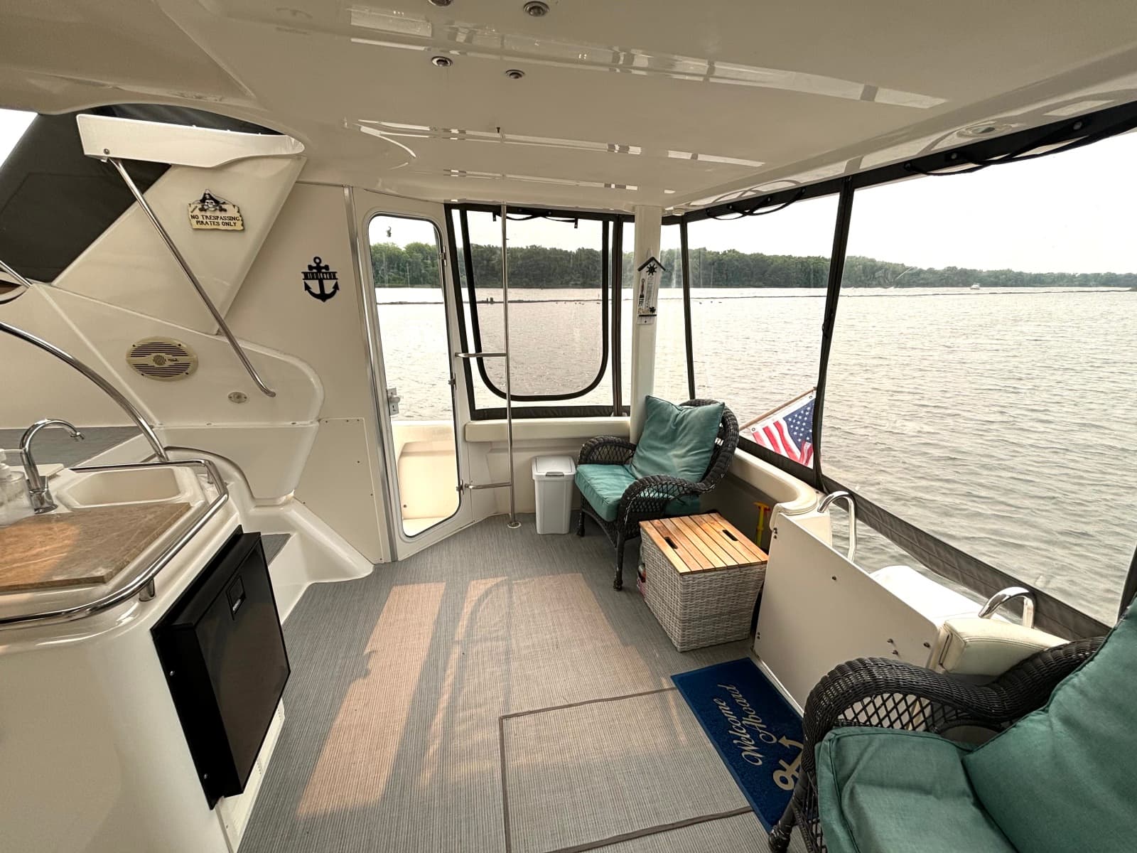 2000 Silverton 422 Motor Yacht - Photo 16