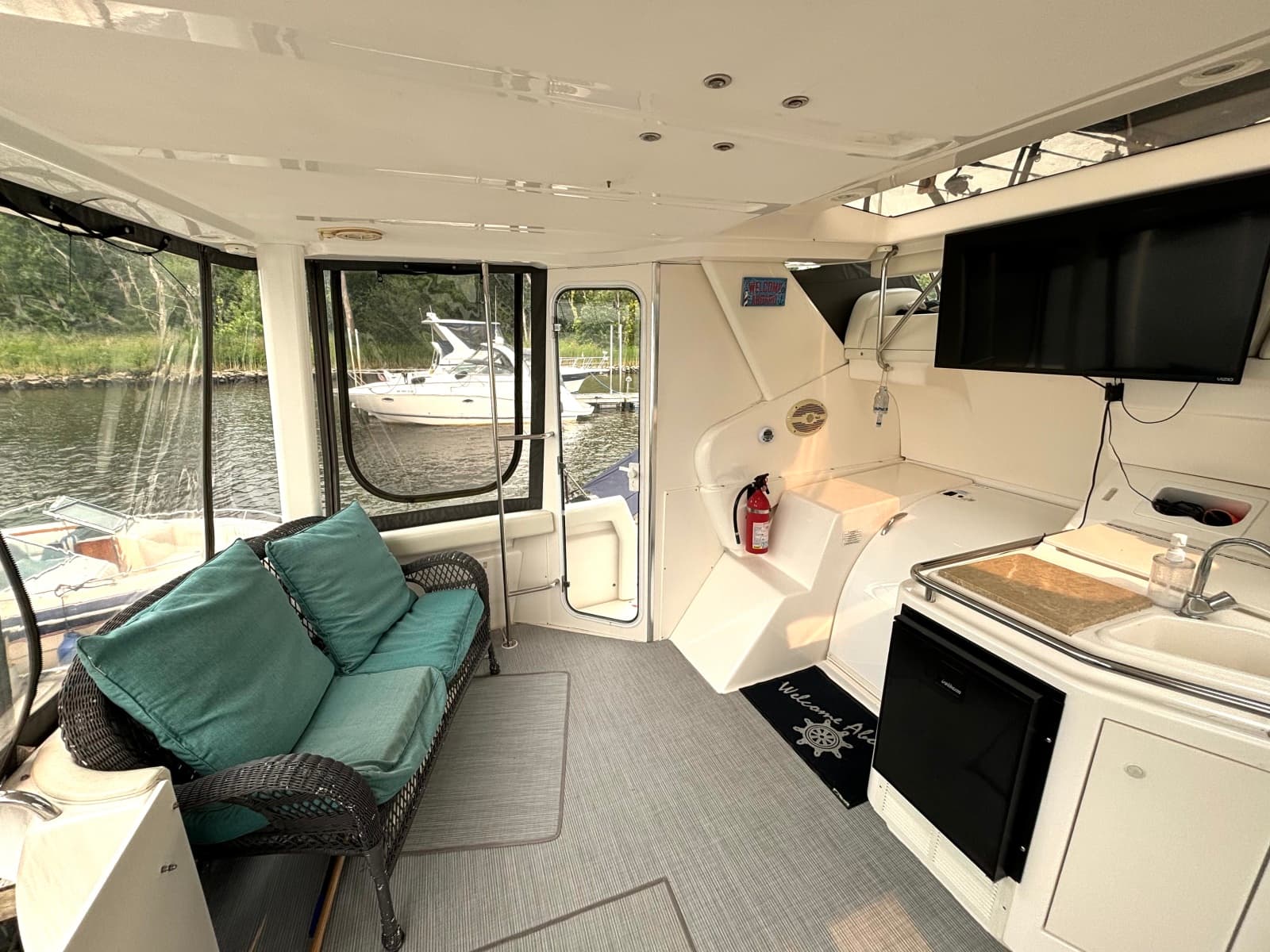2000 Silverton 422 Motor Yacht - Photo 15