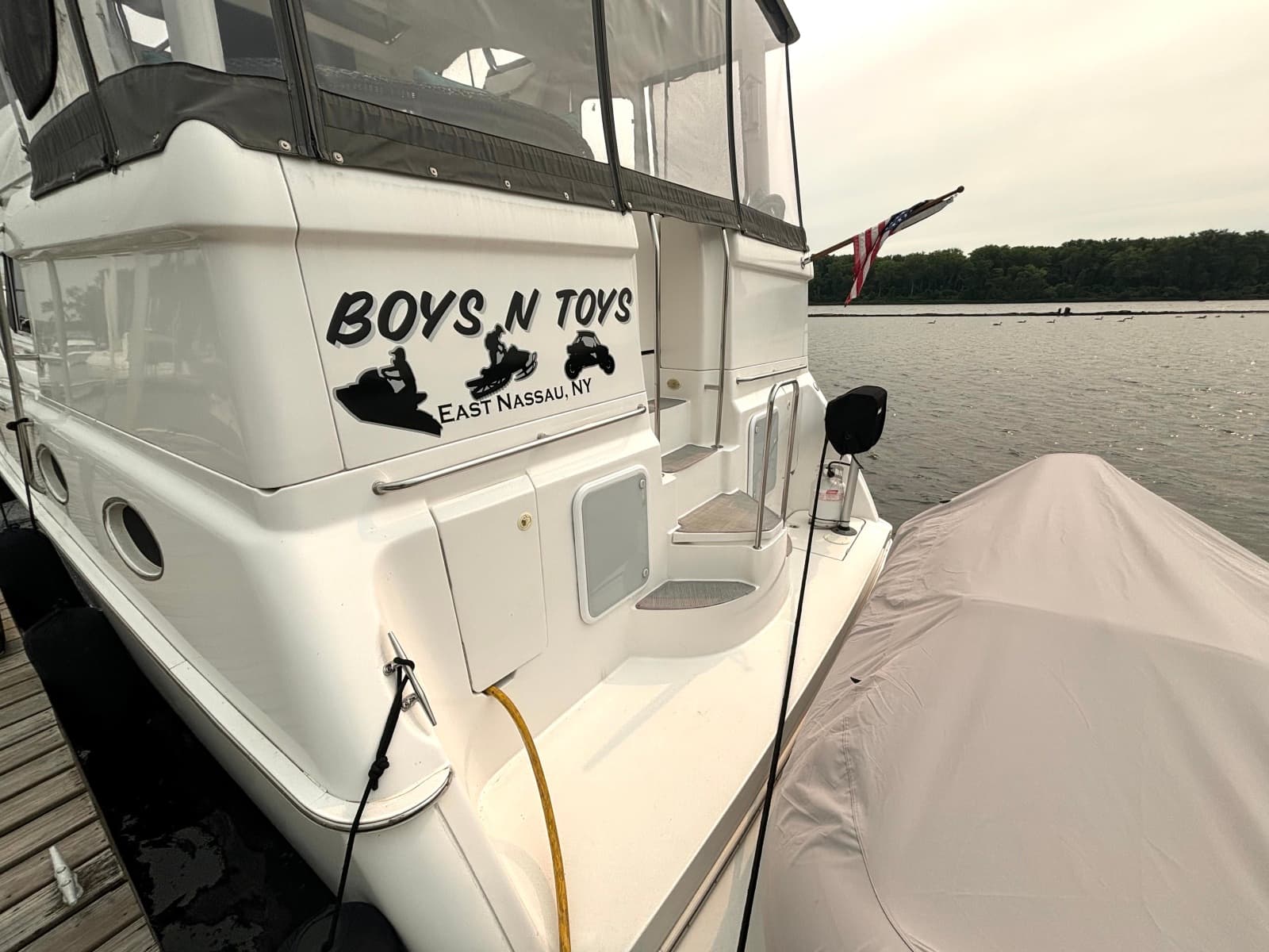 2000 Silverton 422 Motor Yacht - Photo 8
