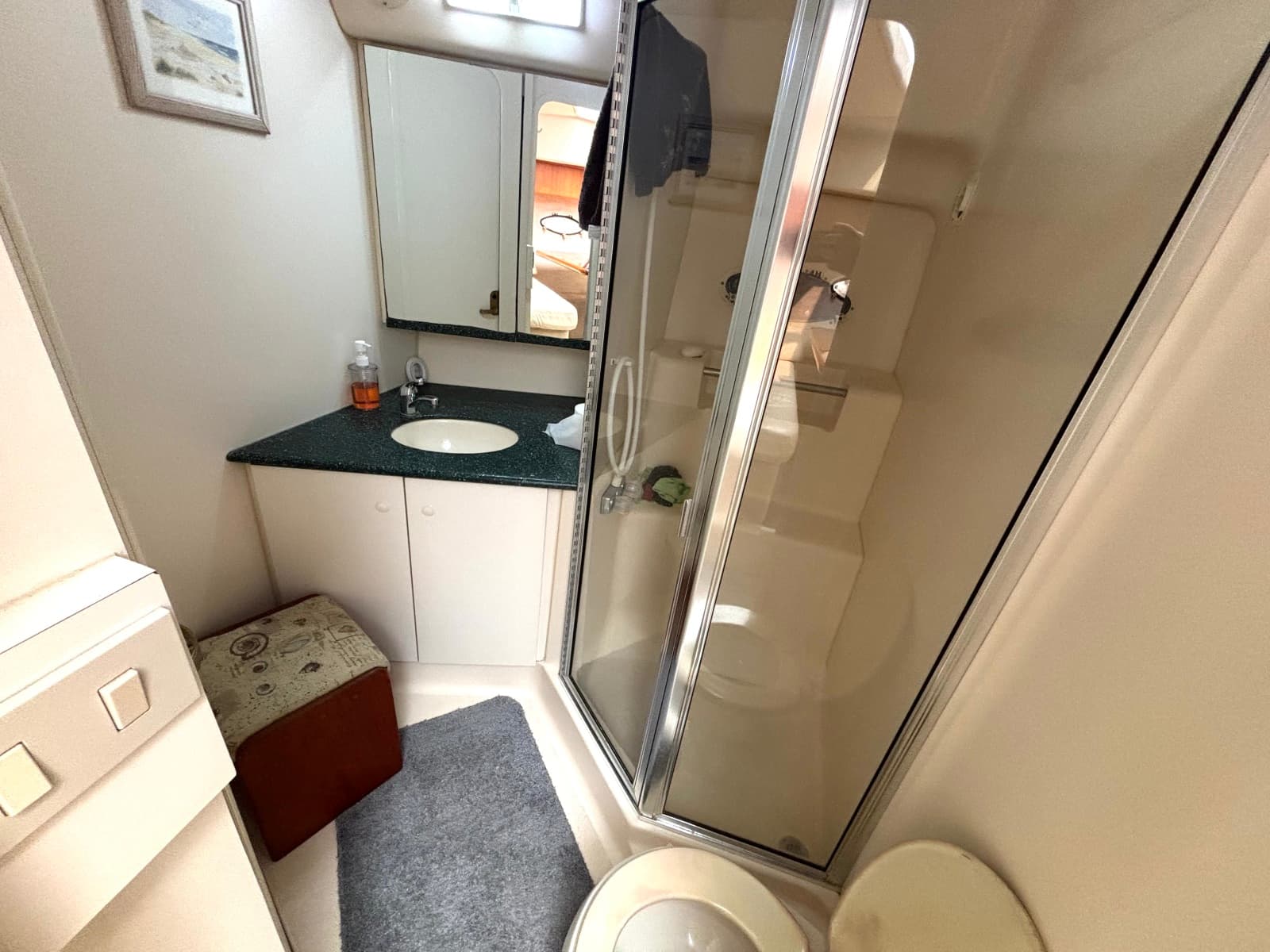 2000 Silverton 422 Motor Yacht - Photo 40