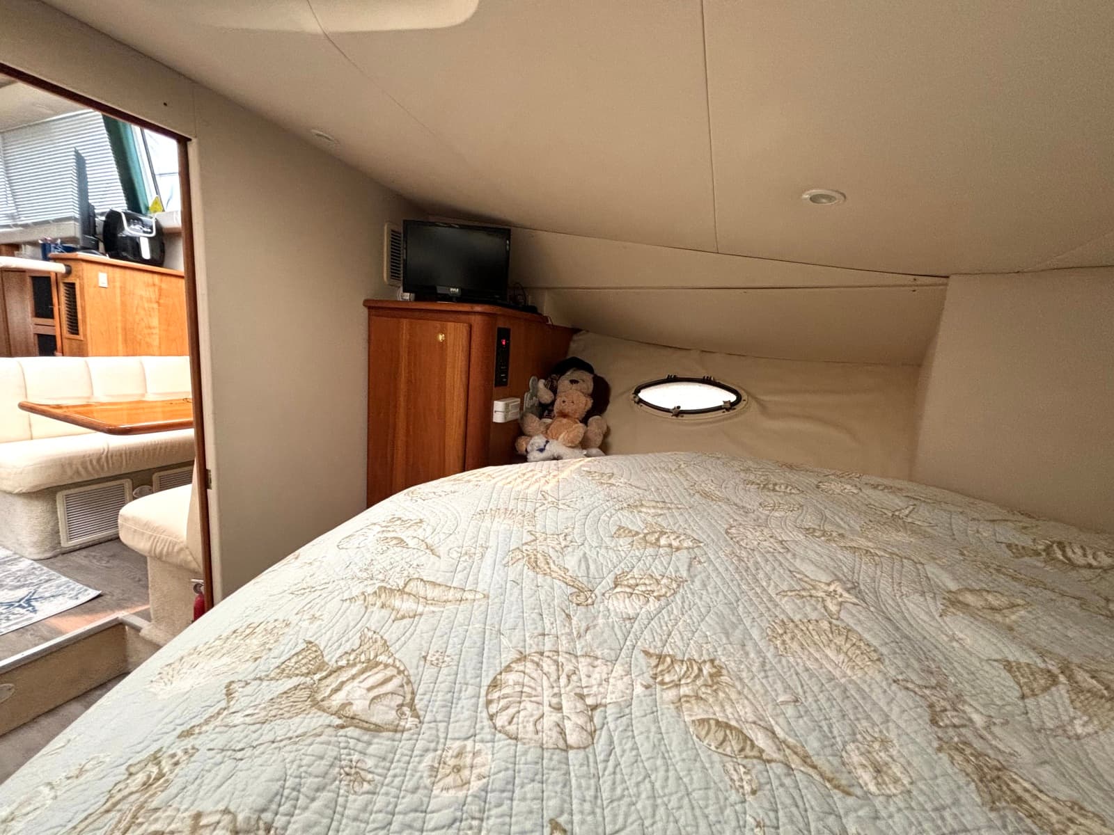 2000 Silverton 422 Motor Yacht - Photo 39
