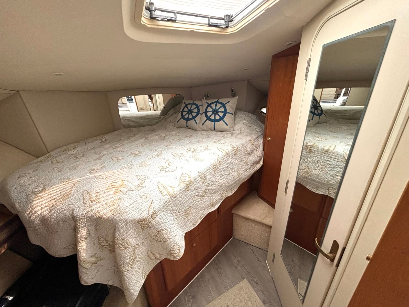 2000 Silverton 422 Motor Yacht - Photo 38