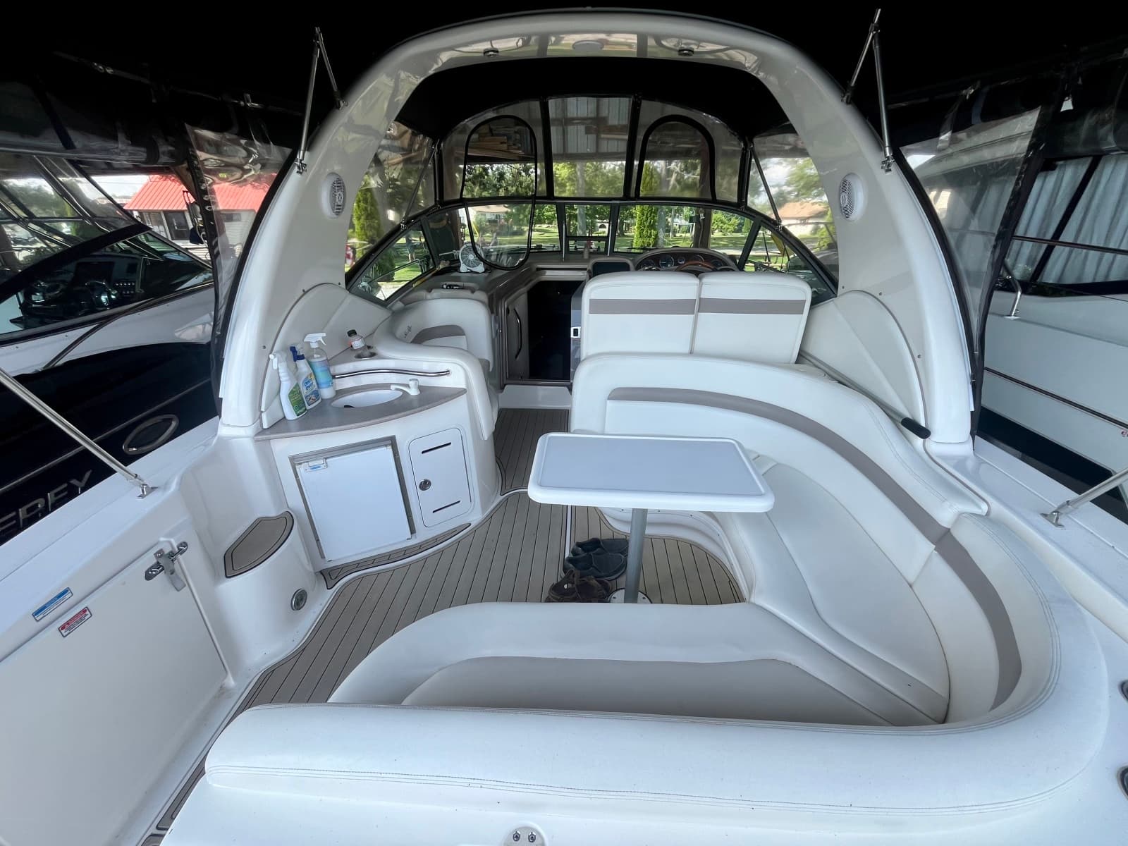 2003 Sea Ray 320 Sundancer - Photo 7