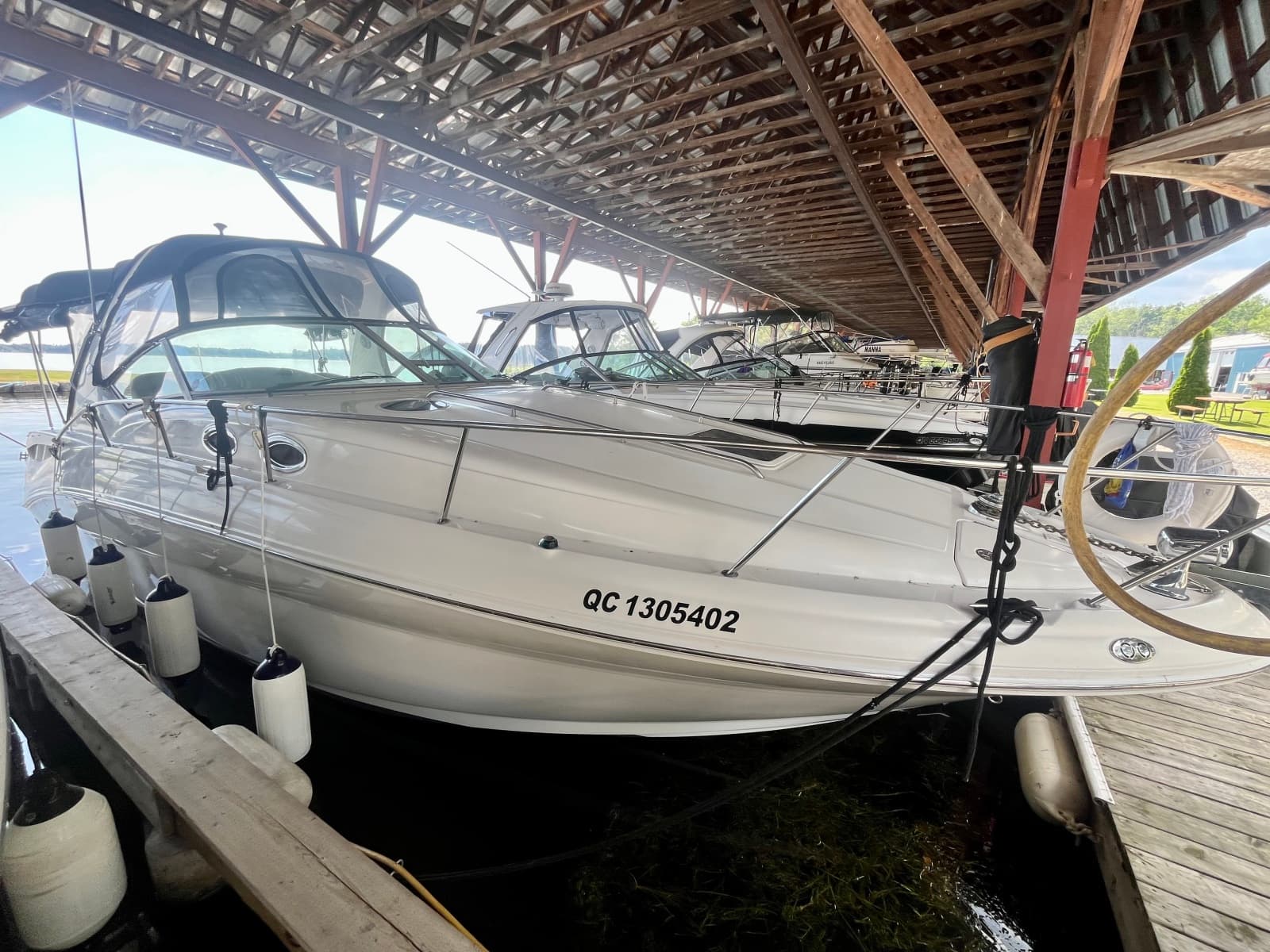 2003 Sea Ray 320 Sundancer - Photo 2