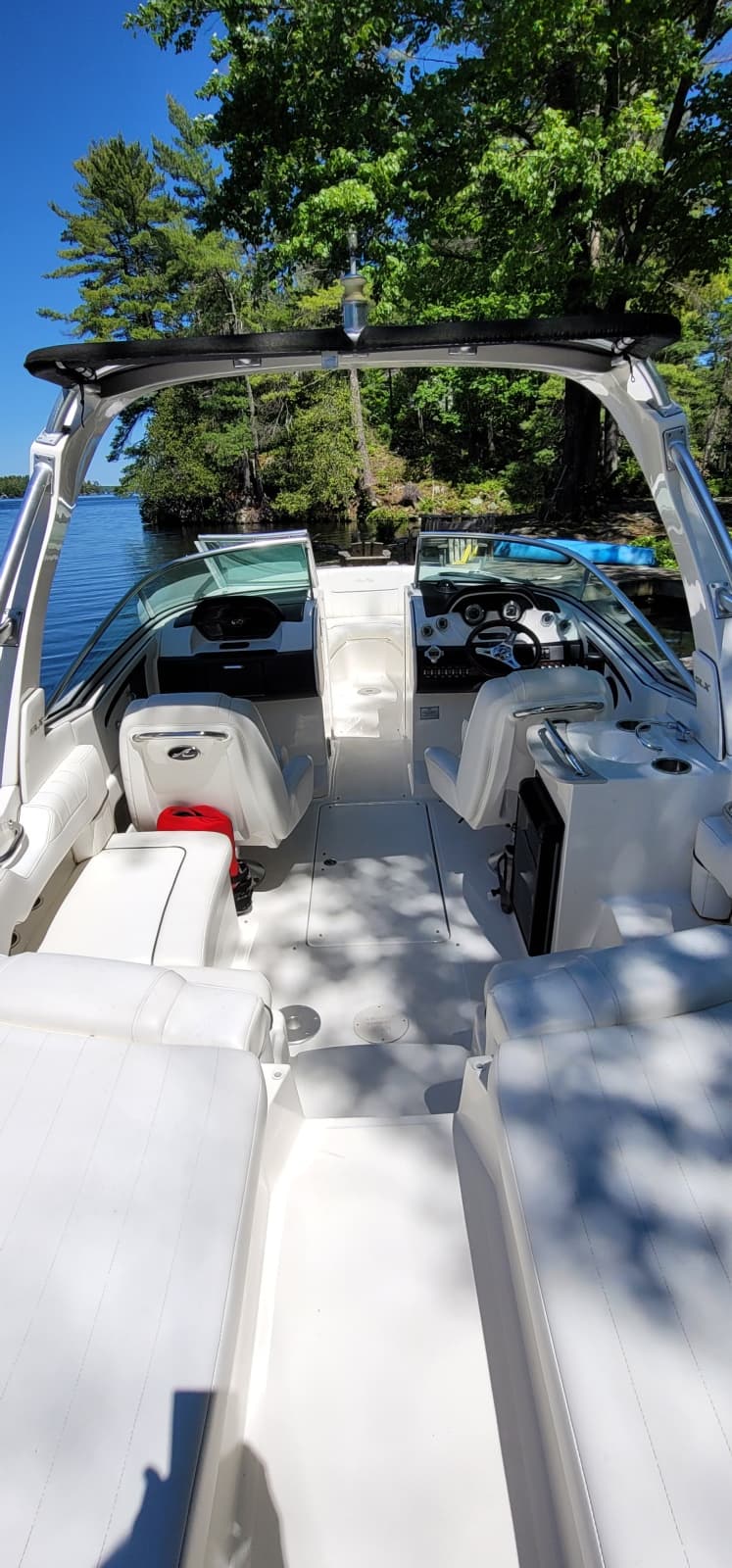 2010 Sea Ray SLX 250 - Photo 3