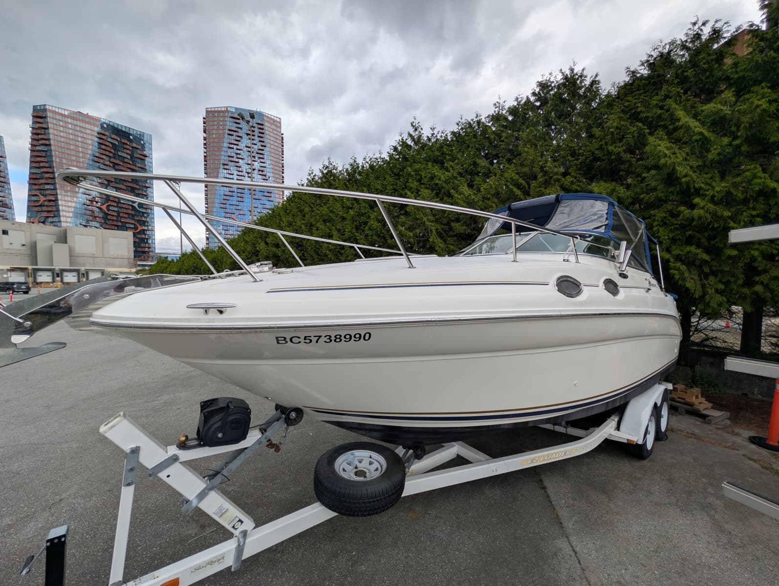 2002 Sea Ray 260 Sundancer - Photo 1