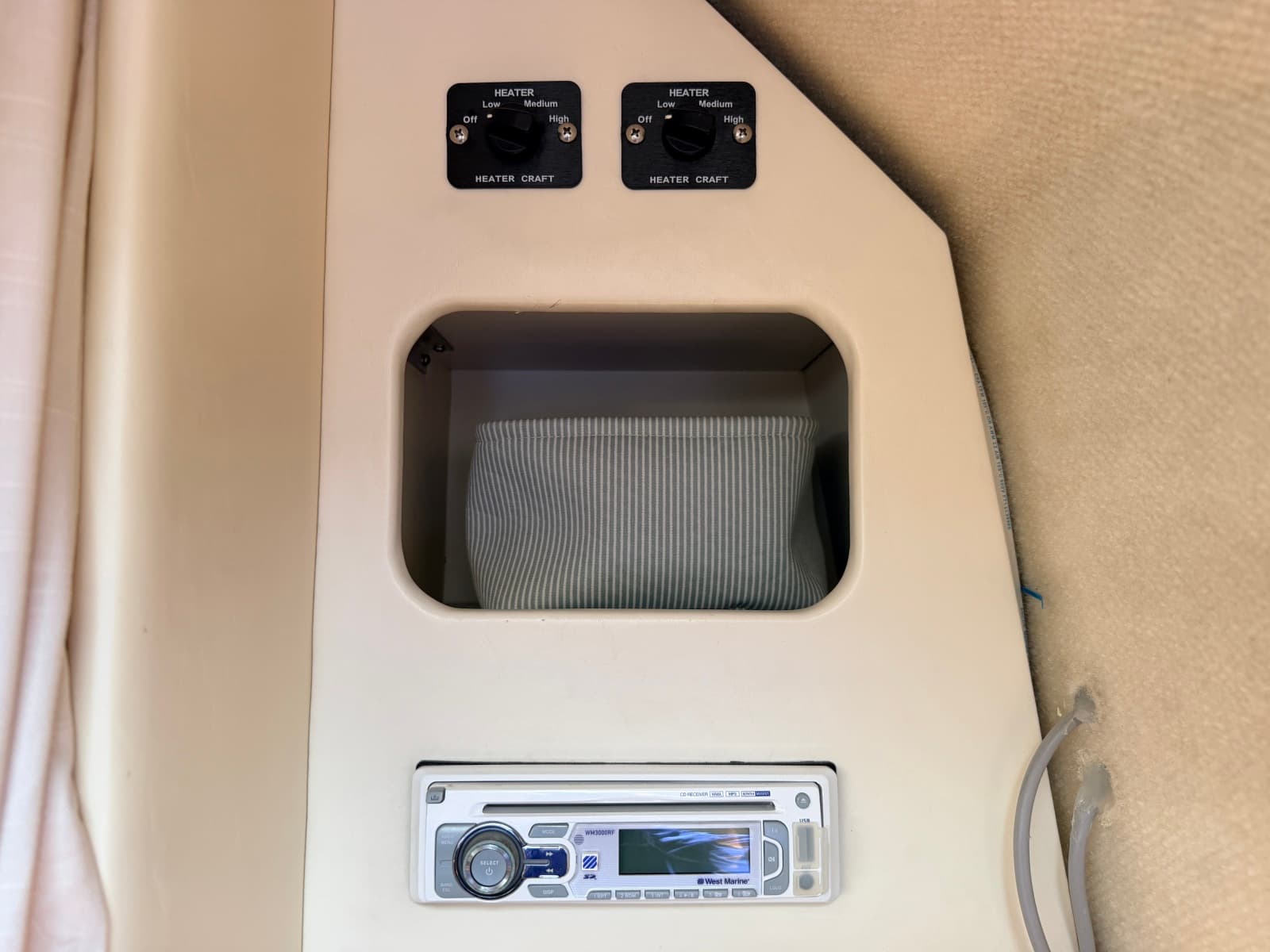 2000 Bayliner 3055 Ciera - Photo 47