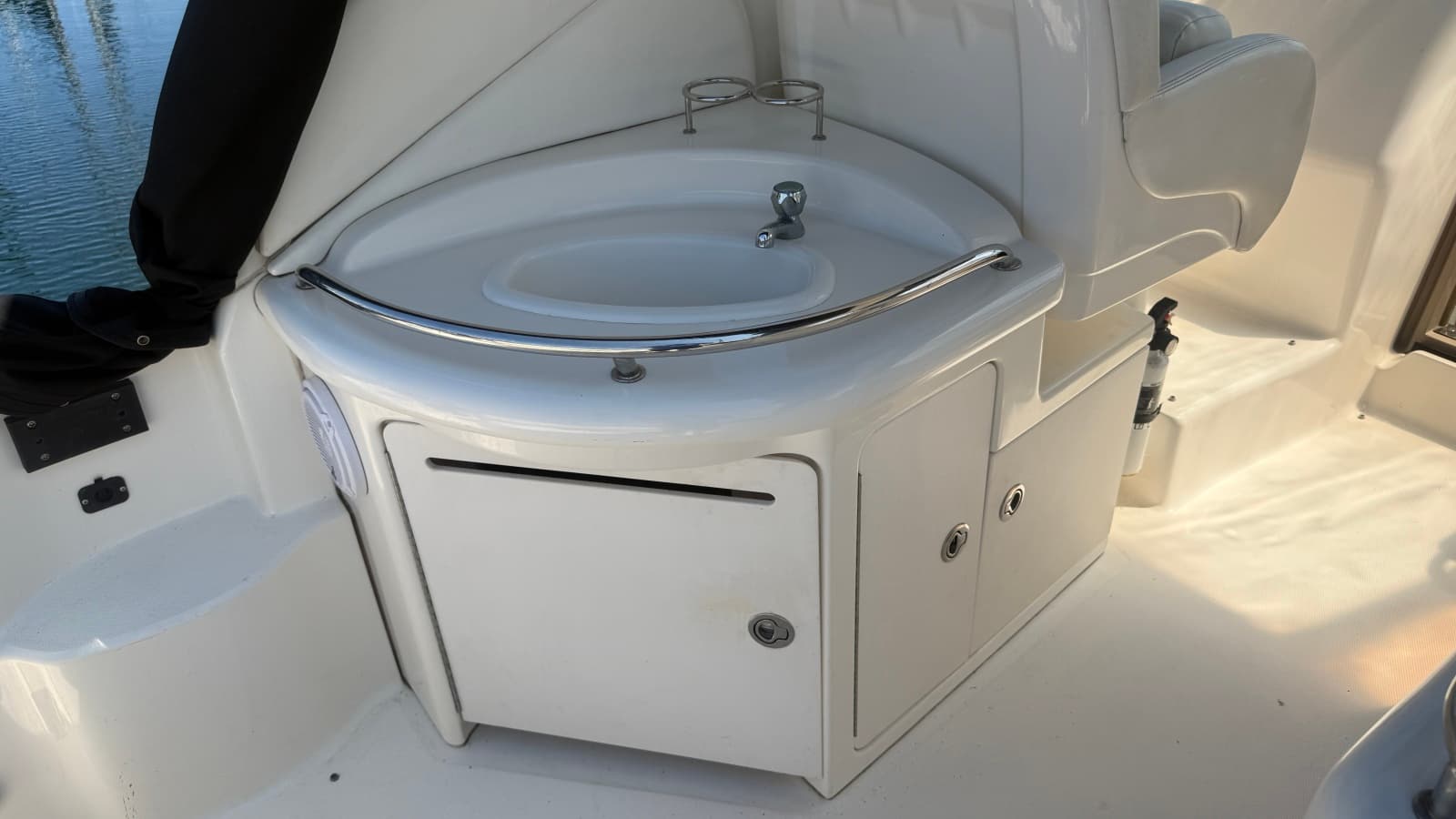 2005 Sea Ray 340 Sundancer - Photo 17