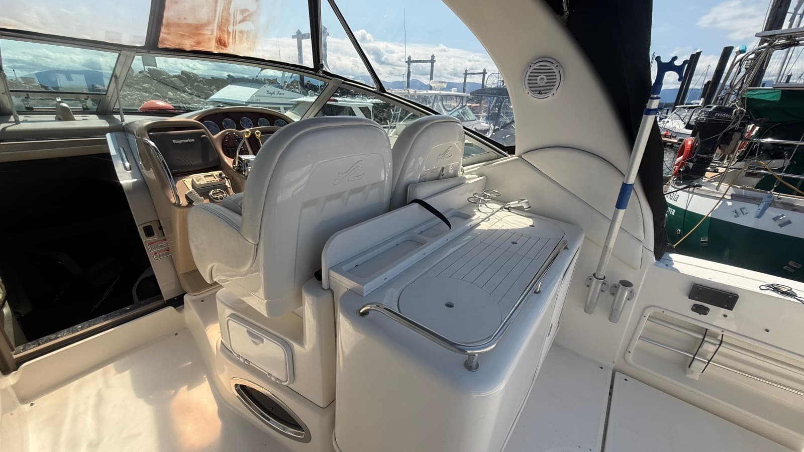2005 Sea Ray 340 Sundancer - Photo 18