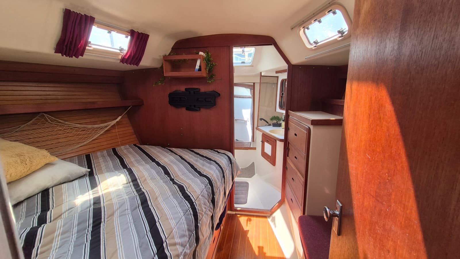 1989 Catalina 42 - Photo 27