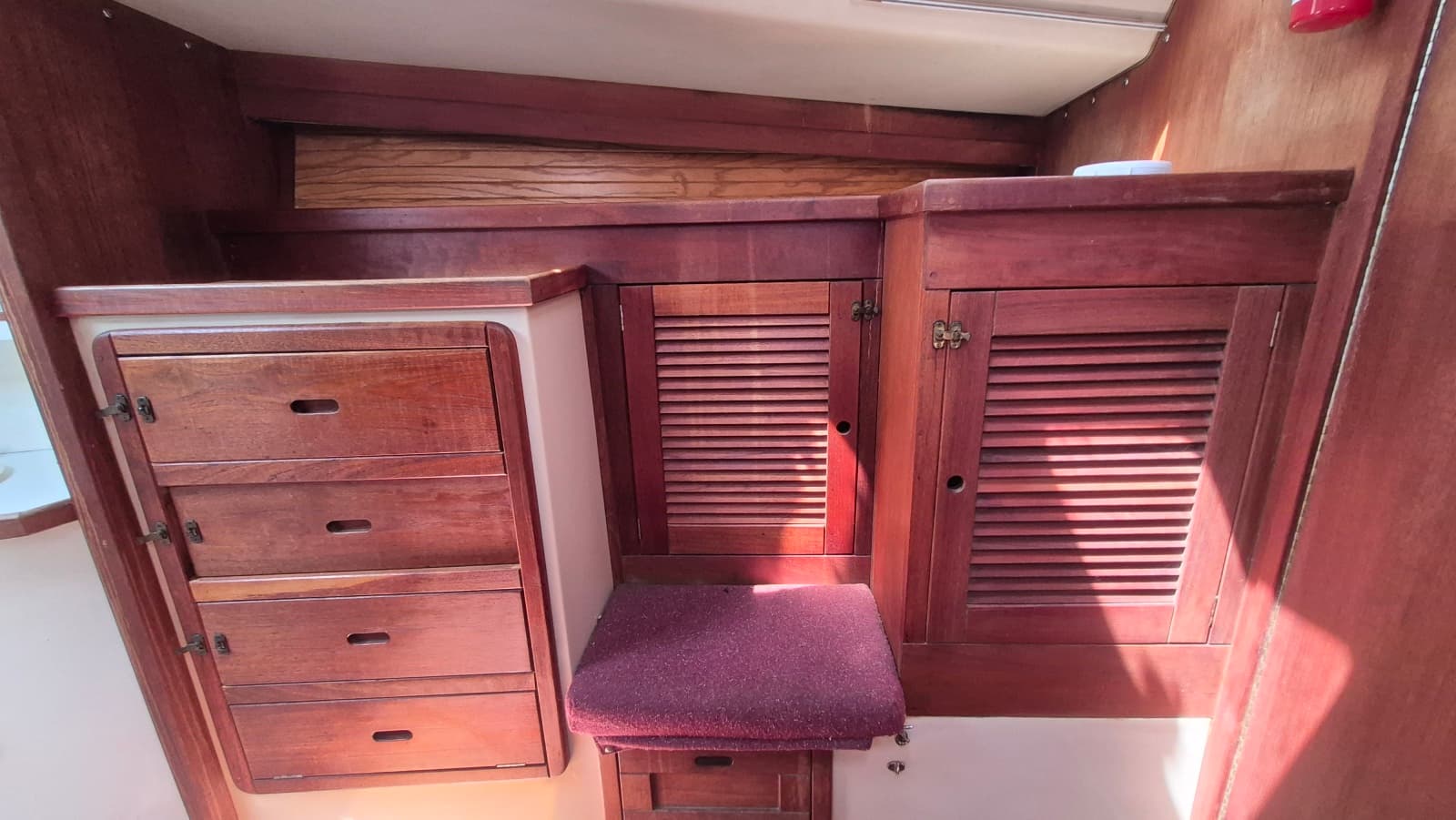1989 Catalina 42 - Photo 28